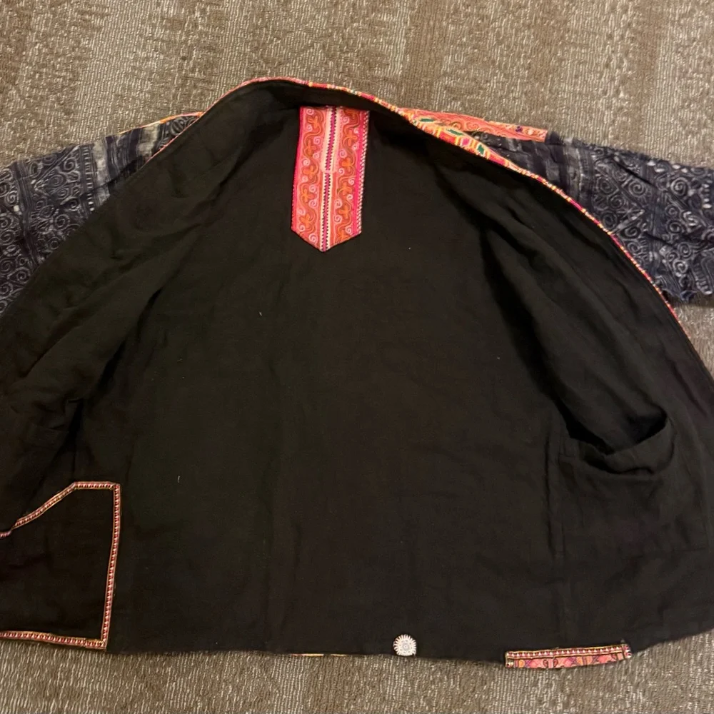 Beautiful Embroidered Jacket from Nepal - Picture 5 of 9